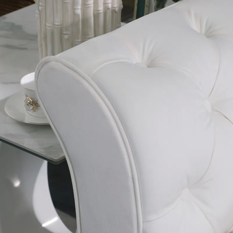 White Velvet Oro Chesterfield Sofa Image 4